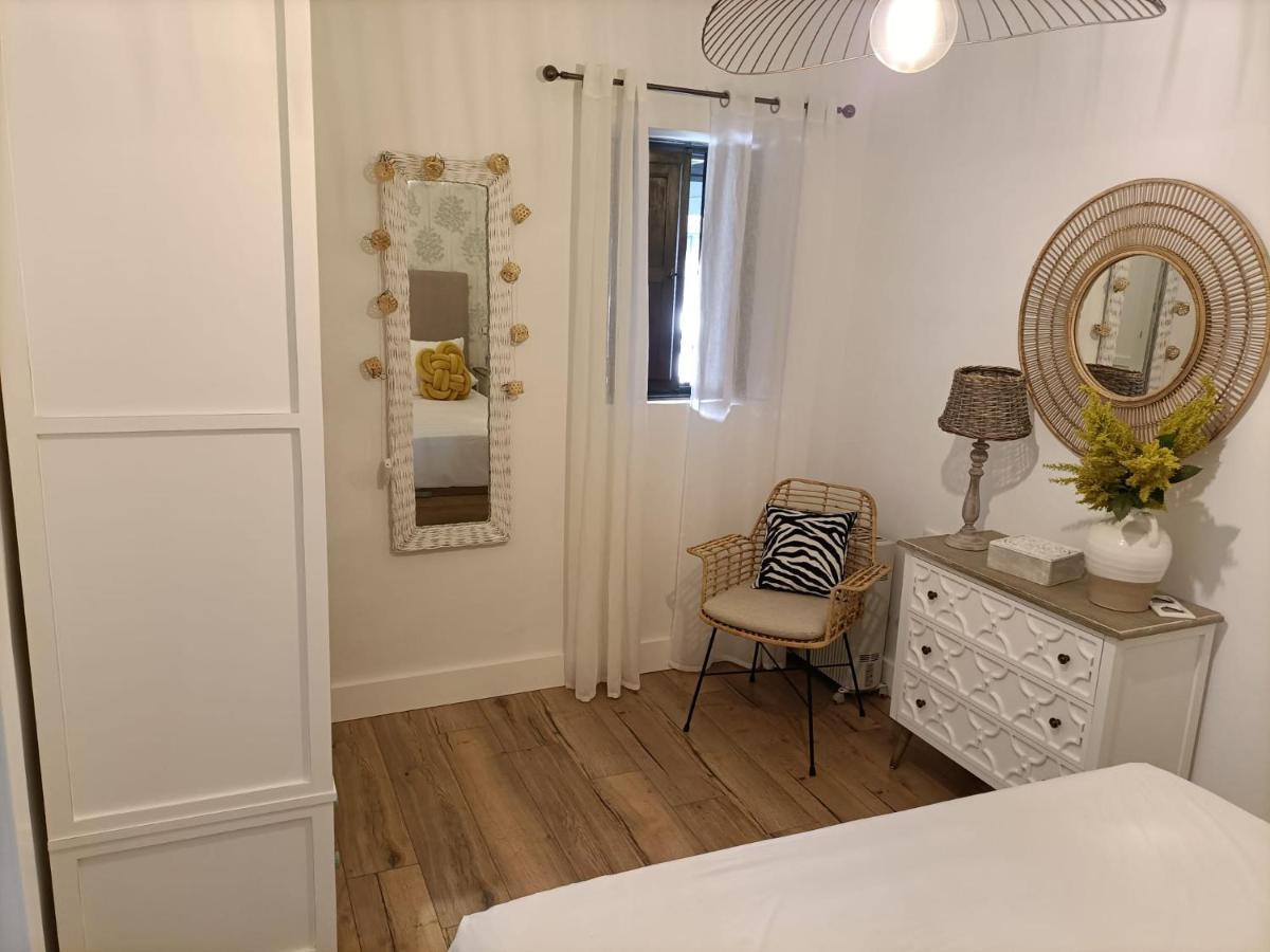 New In Traditional Building Of The Xvi Century Sevilha