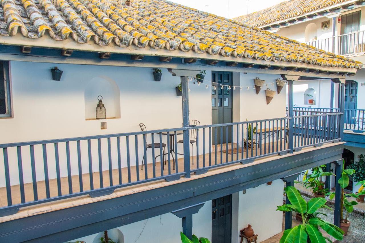 New In Traditional Building Of The Xvi Century Sevilha